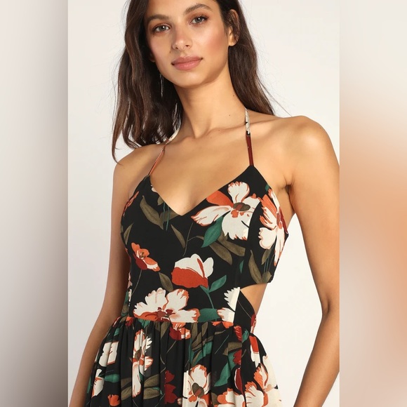 NWT Lulus Tropical Print Halter Cutout Maxi Dress - Picture 4 of 7